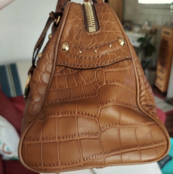 Michael Kors croc embossed brown leather 2 way purse- removable crossbody strap - Picture 8 of 13